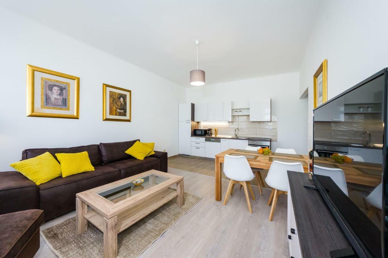Judita Apartment *
